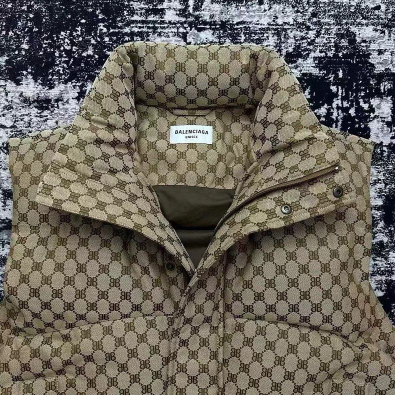 Balenciaga Balenciaga Khaki Old Flower BB Full Print Hooded Down Waist Size XXS / US 00 / IT 34 - 5 Thumbnail