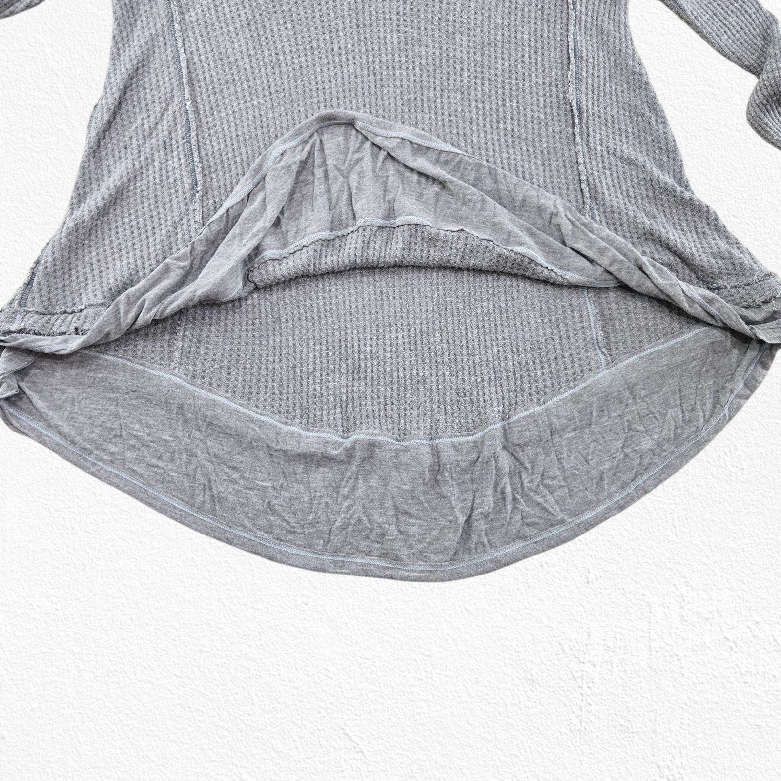 Free People We The Free Gray Waffle Knit Easy Does It Tee Size XS Size XS / US 0-2 / IT 36-38 - 8 Thumbnail
