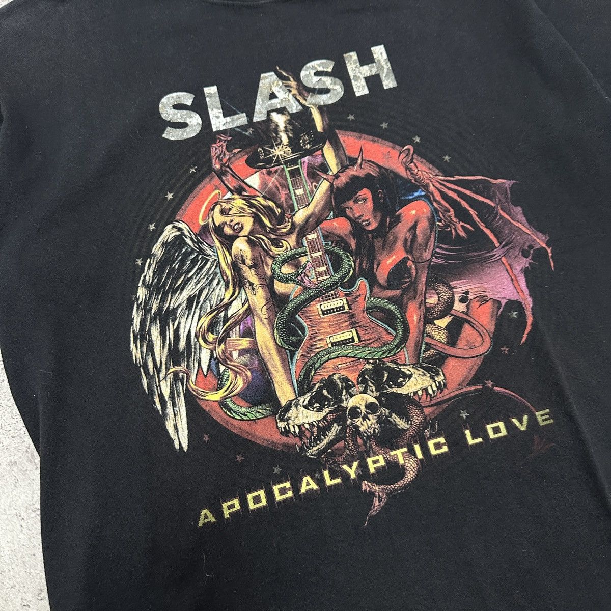 Band Tees Vintage 00s Slash Apocalyptic Love tour tee 2012 rock y2k og Size US L / EU 52-54 / 3 - 5 Thumbnail