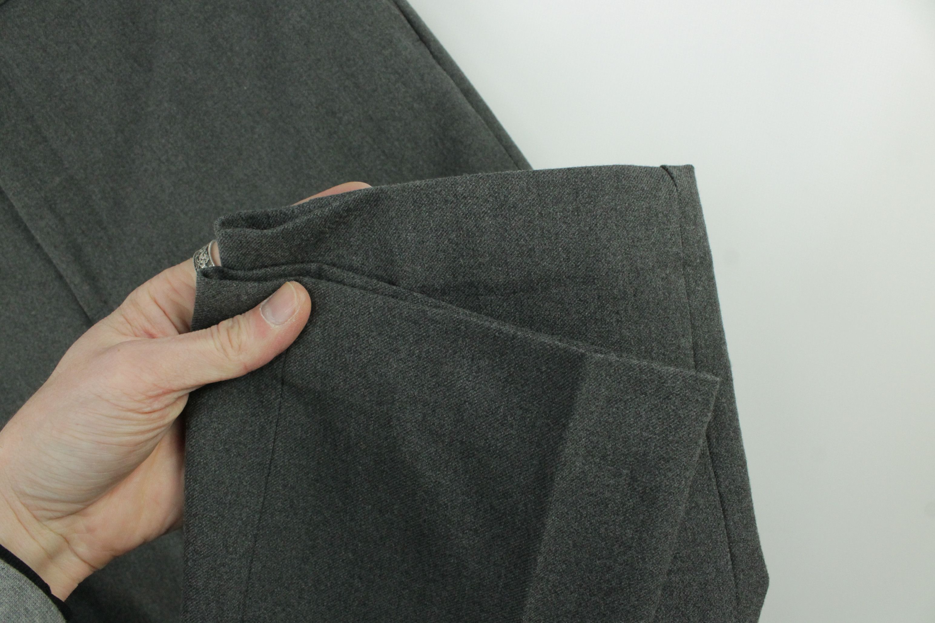 Uniqlo UNIQLO HEATTECH SMART PANTS GRAY Size US 34 / EU 50 - 3 Thumbnail