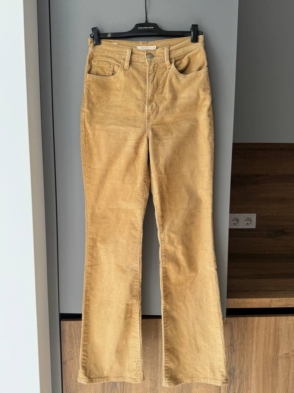 Levi's × Levi's Made & Crafted LEVIS Ribcage Flared Premium Corduroy Pants Size 27" / US 4 / IT 40 - 1 Thumbnail