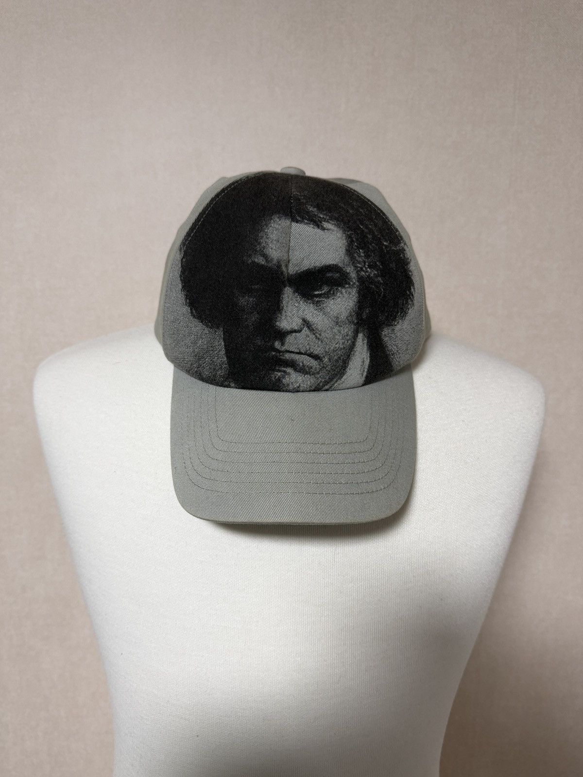Undercover AW19 Beethoven hat Size ONE SIZE - 1 Thumbnail