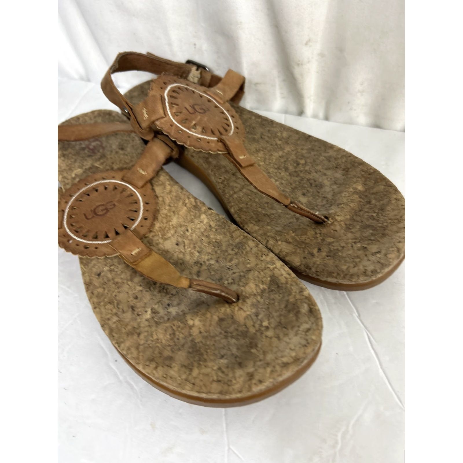 Ugg Ugg Aden II Womens Sandal T-Strap Buckle Leather Strappy 9.5 Brown Almond Size US 8 / IT 38 - 2 Thumbnail