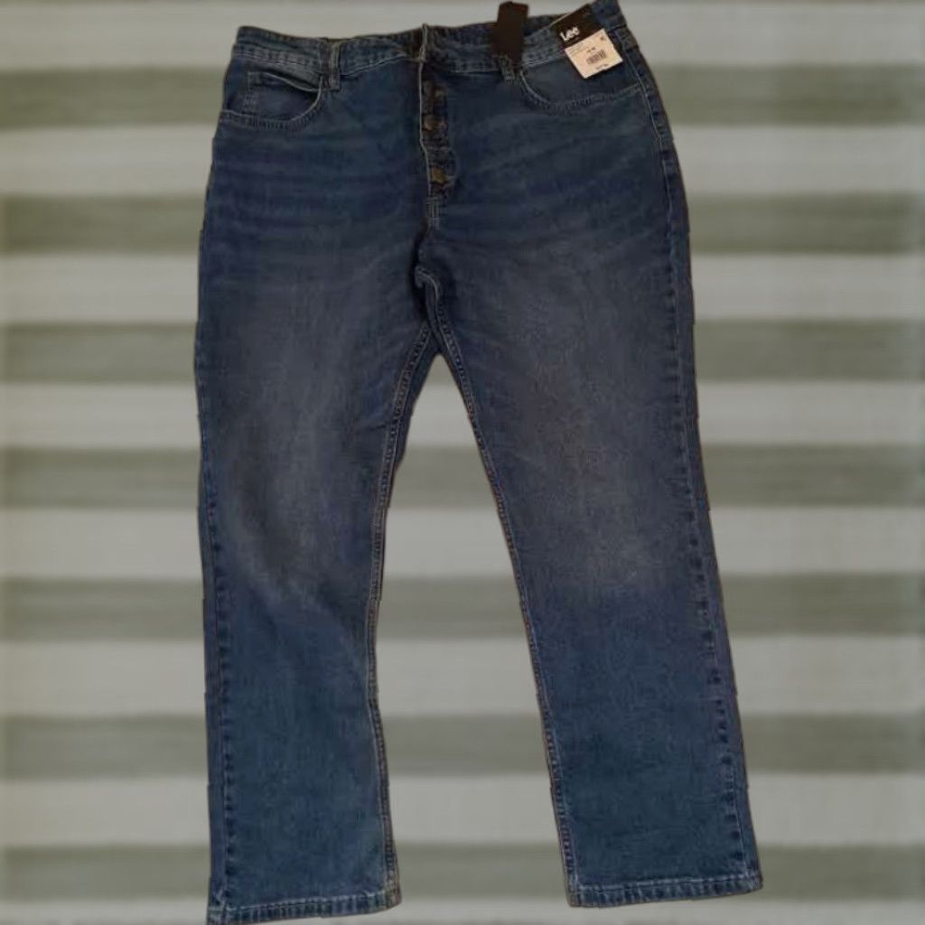 Lee VINTAGE Lee Heritage Jeans Slim Straight Button Fly 18 NWT Women Blue Denim Cotton 27in Inseam Girls/ Womens Size 40" / US 18 - 1 Thumbnail