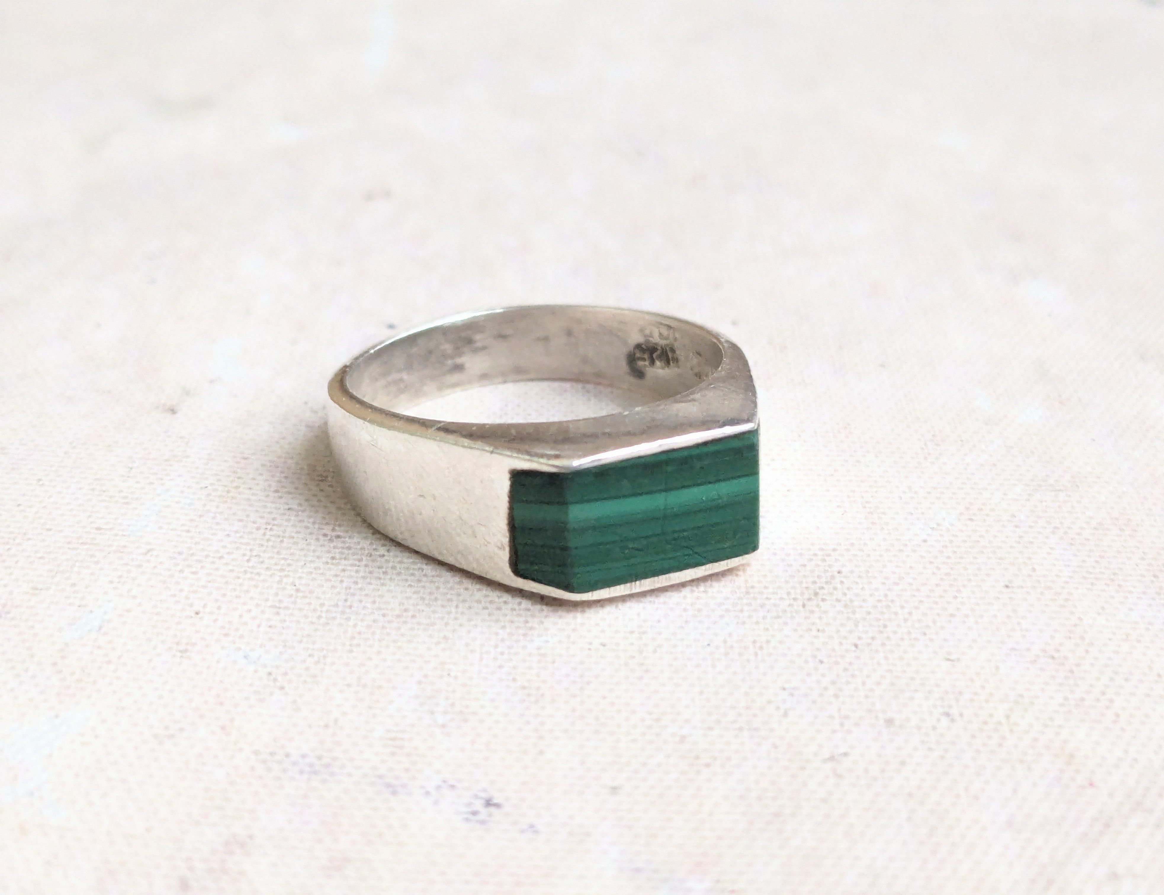 Sterling Silver Vintage Sterling Silver Ring Green Malachite 12 Taxco Size ONE SIZE - 1 Thumbnail