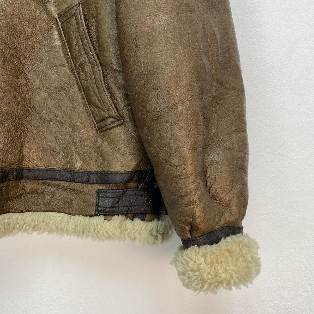 Avirex 💥Vintage Combat Clothing Co sheepskin leather flight jacket Size US M / EU 48-50 / 2 - 6 Thumbnail
