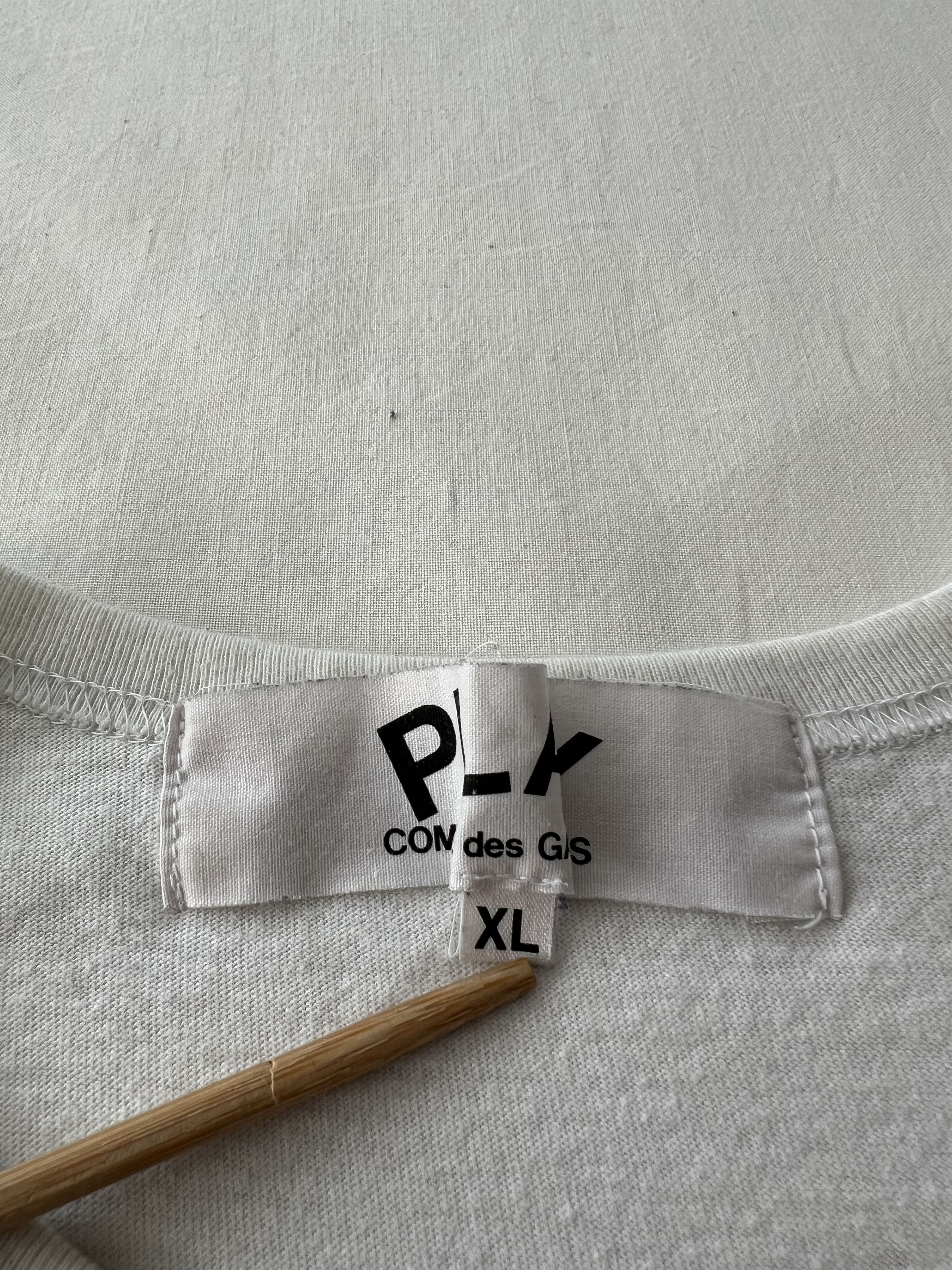 Comme des Garcons PLAY Comme des Garcons Play CDG White T-shirt Size US L / EU 52-54 / 3 - 11 Thumbnail