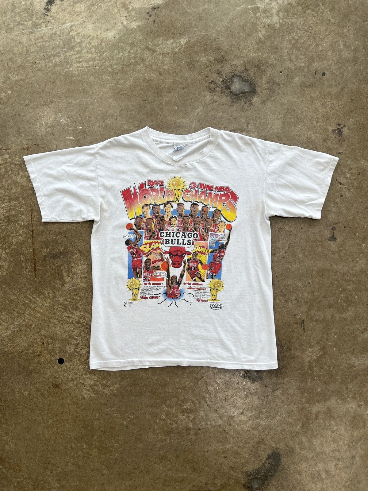 NBA Vintage 1993 Chicago Bulls World Champs Team Comic Tee Large Size US L / EU 52-54 / 3 - 2 Thumbnail
