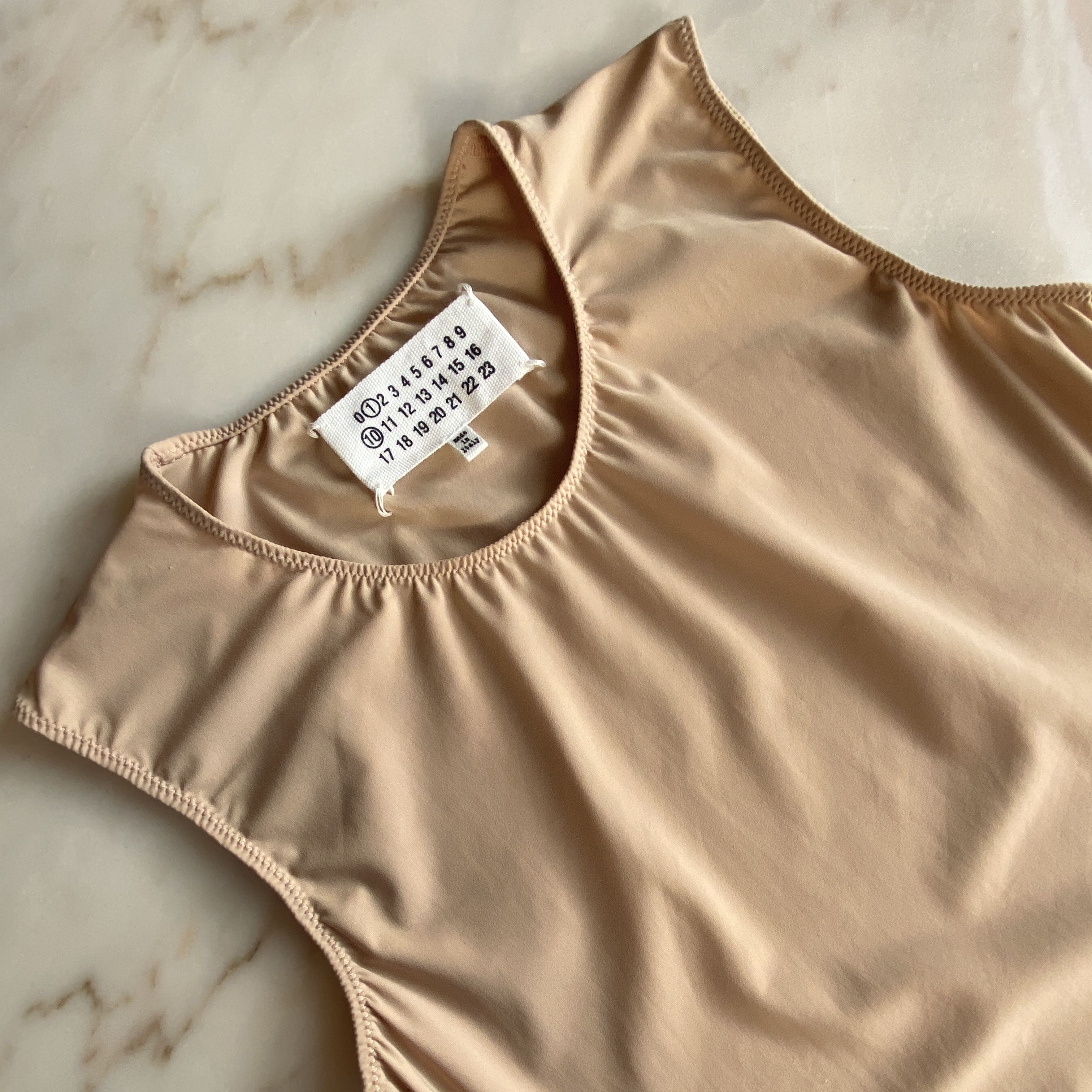 Maison Margiela MAISON MARGIELA BEIGE SLEEVELESS STRETCH JERSEY BODYSUIT Size XS / US 0-2 / IT 36-38 - 4 Thumbnail