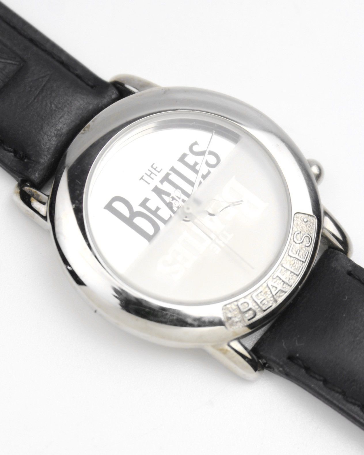 Vintage 1993 THE BEATLES APPLE CORPS LTD. WATCH WITH WOODEN CASE Size ONE SIZE - 3 Thumbnail