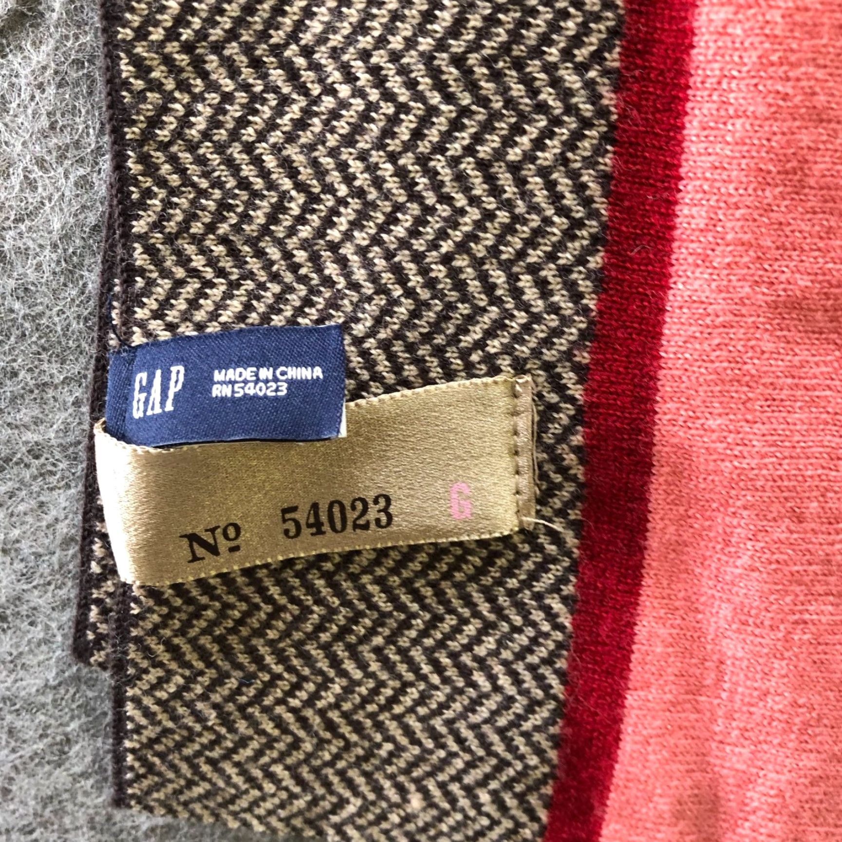 Gap Gap Vintage Merino Wool Rectangle Scarf Womens Pink Brown Herringbone Winter Size ONE SIZE - 4 Thumbnail