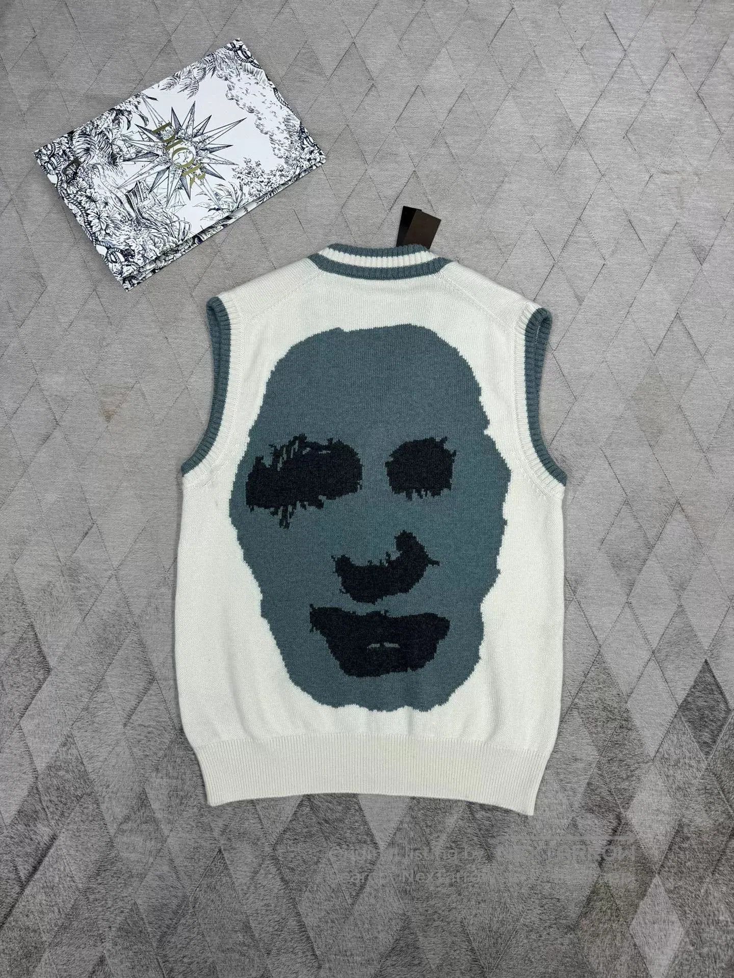 Dior Dior Autumn Winter Cashmere Knit Vest. Size US M / EU 48-50 / 2 - 5 Thumbnail