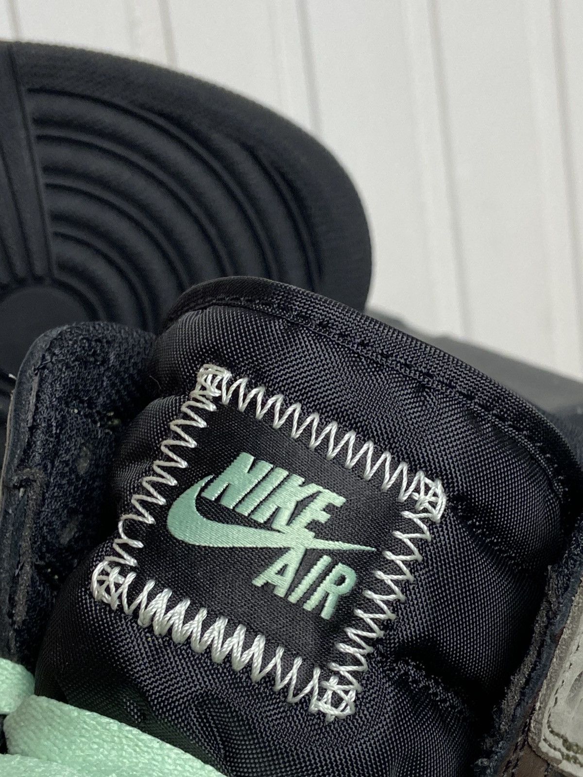 Jordan Brand Jordan 1 Retro High "Light Army Rust Shadow Patina" 8US Size US 8 / EU 41 - 13 Thumbnail