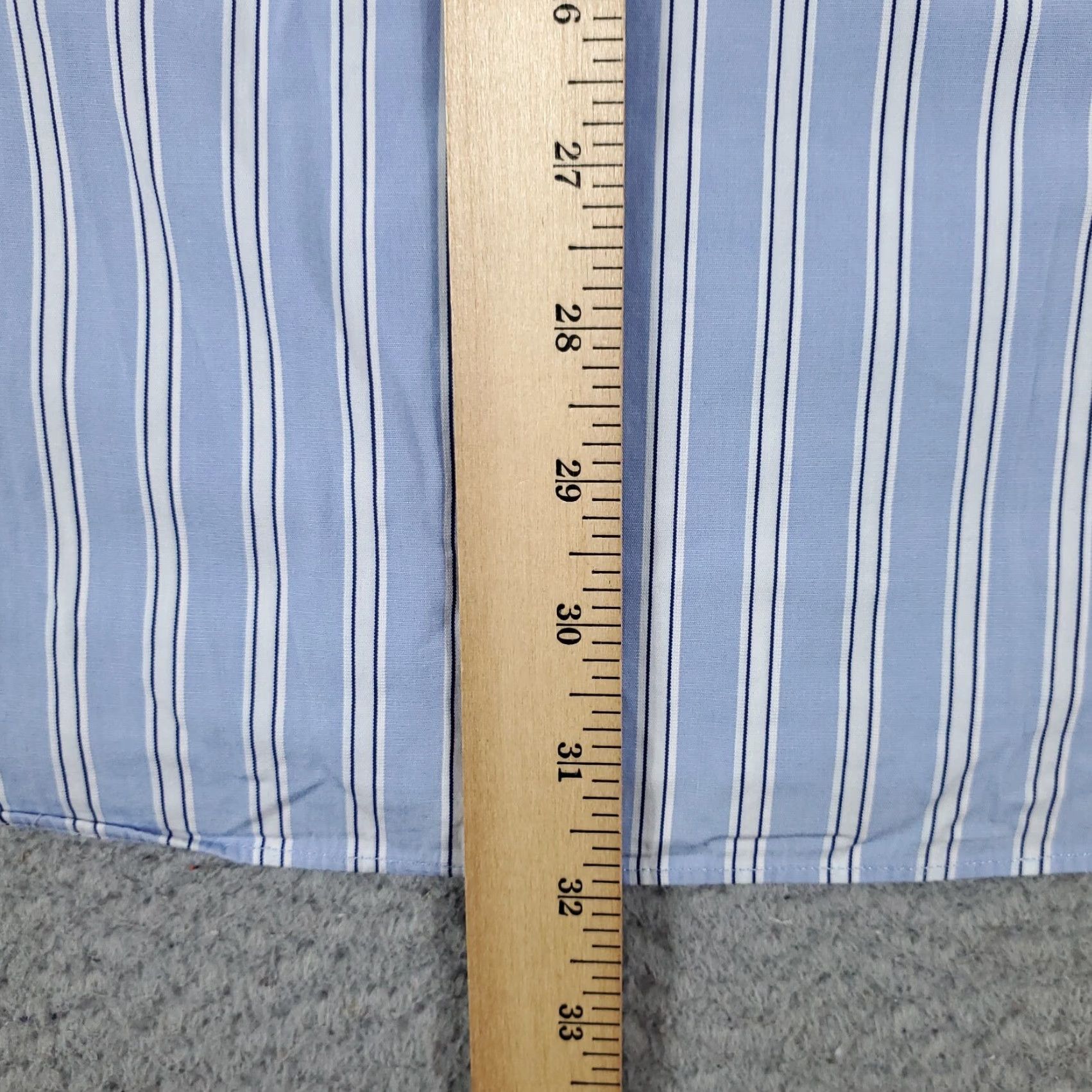Tommy Hilfiger Tommy Hilfiger Shirt Mens Large Blue White Striped Button-Up Long Sleeve, Regular Fit, Cotton, Classic Preppy Brand, Button-Front, Collared Size US L / EU 52-54 / 3 - 4 Thumbnail