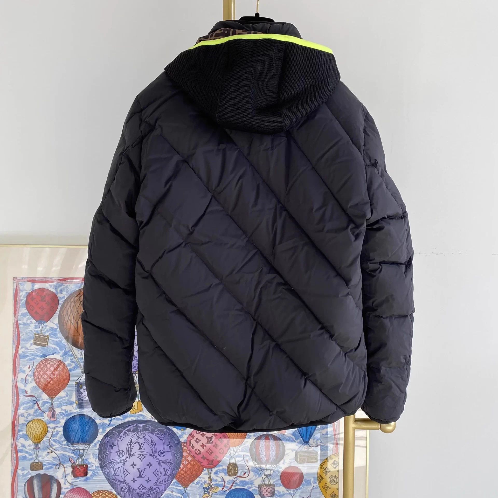 Fendi Fendi all over logo reversible down jacket 48 Size XL / US 12-14 / IT 48-50 - 4 Thumbnail