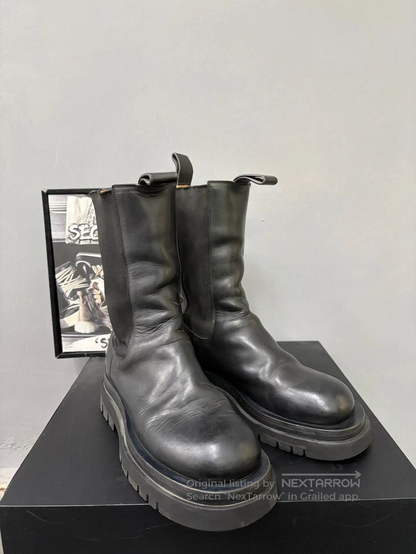 Bottega Veneta Bottega Veneta Lug Sole Chelsea Boots. Size US 7 / IT 37 - 1 Thumbnail