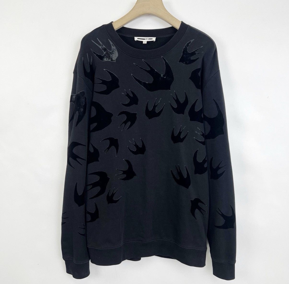 Alexander McQueen Alexander McQueen Long Sleeve Crew Neck Sweatshirt K12 Size US XL / EU 56 / 4 - 1 Thumbnail