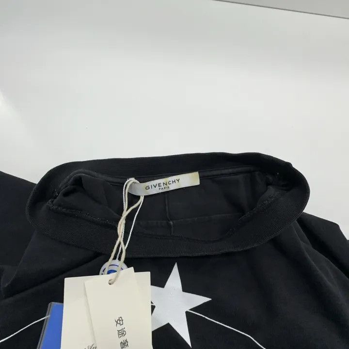 Givenchy Givenchy Givenchy Casual Stylish Tshirt with Graphic Print Size US M / EU 48-50 / 2 - 5 Thumbnail