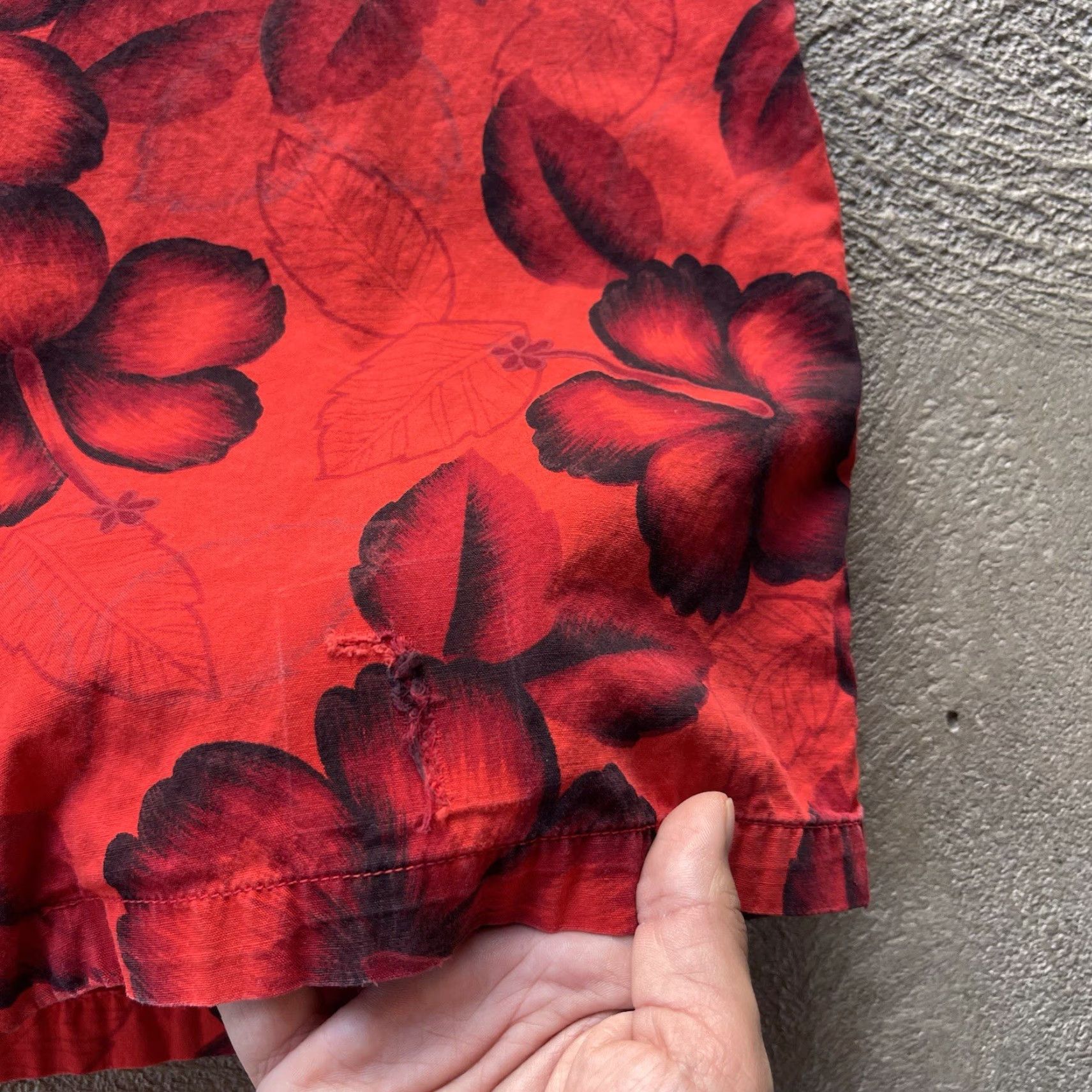 Vintage VINTAGE American Vintage Shirt Mens Large Red Floral Hawaiian Button-Up Regular 60s Retro Beach Size US L / EU 52-54 / 3 - 6 Thumbnail