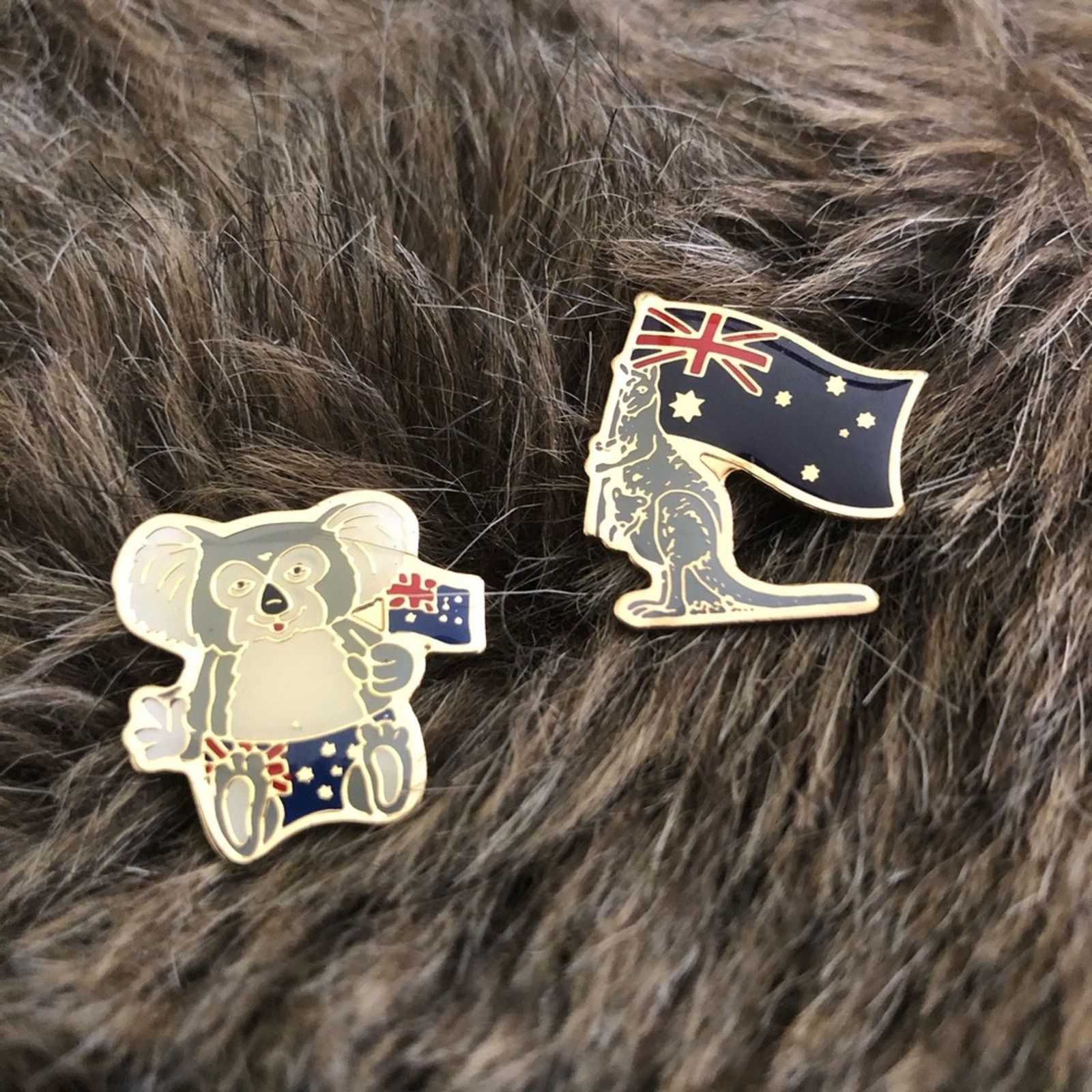 Jewelry Lot of two Australian theme collectible pins Size ONE SIZE - 1 Thumbnail