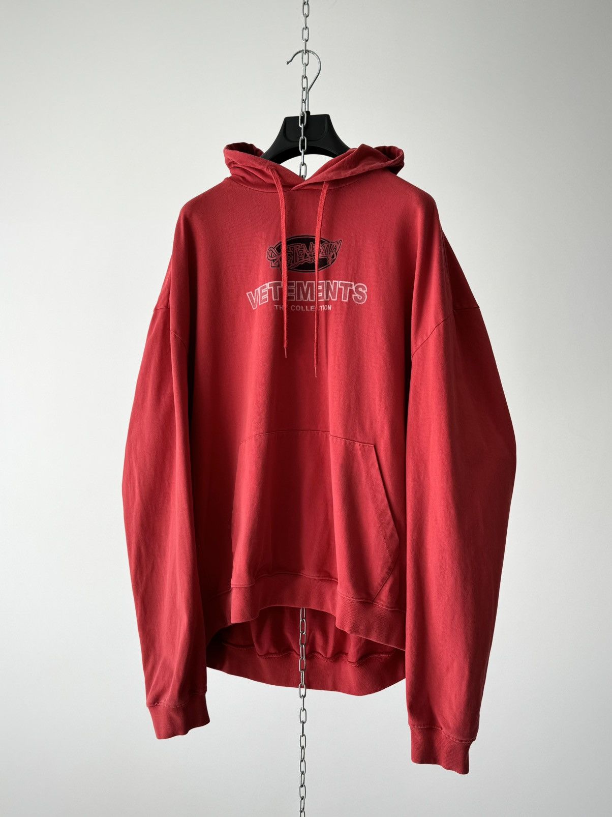 Vetements Vetements 2018 ‘The Collection’ Graphic Red Hoodie Size US M / EU 48-50 / 2 - 5 Thumbnail