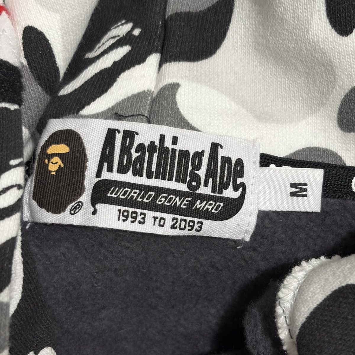 Bape BAPE ABC Camo Shark Pullover Hoodie Medium Charcoal Men’s Size US M / EU 48-50 / 2 - 12 Thumbnail