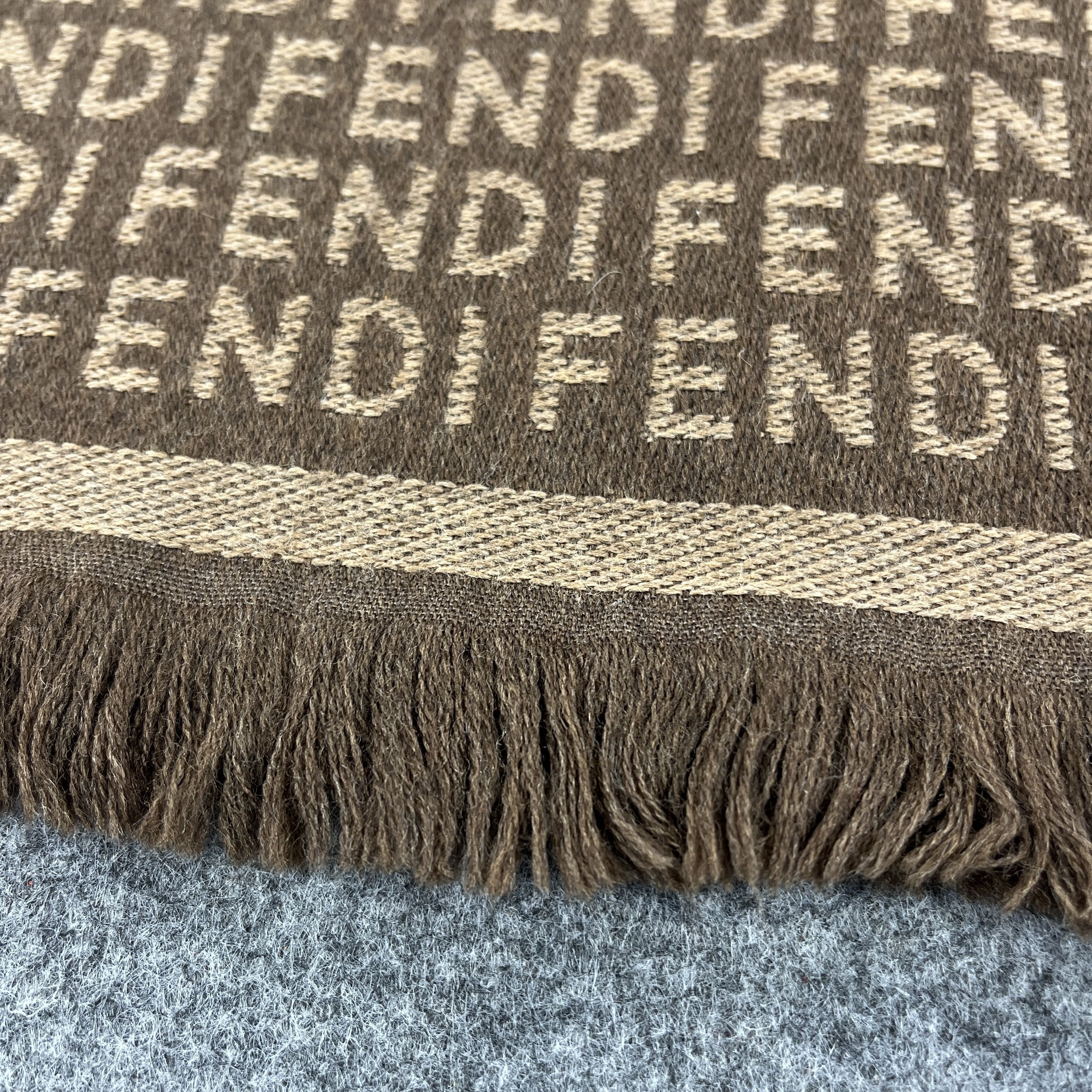 Fendi Scarf / Muffler / Neckwear K048