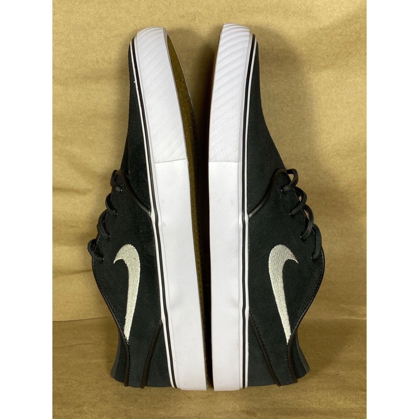 Nike Nike Zoom Stefan Janoski SB Black White FD6757-001 Size US 8 / IT 38 - 7 Thumbnail