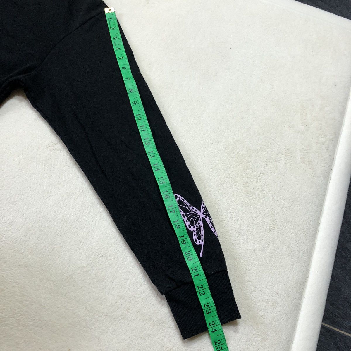 Anime × Japanese Brand SHINOBU DEMON SLAYER Anime Sweatshirt Size US L / EU 52-54 / 3 - 15 Thumbnail