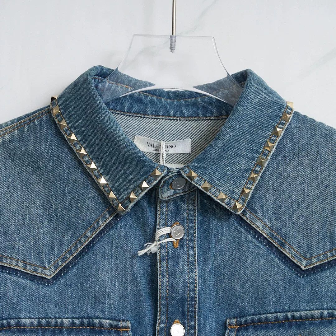 Valentino Valentino Men's Rivet Denim Shirt Size US M / EU 48-50 / 2 - 1 Thumbnail