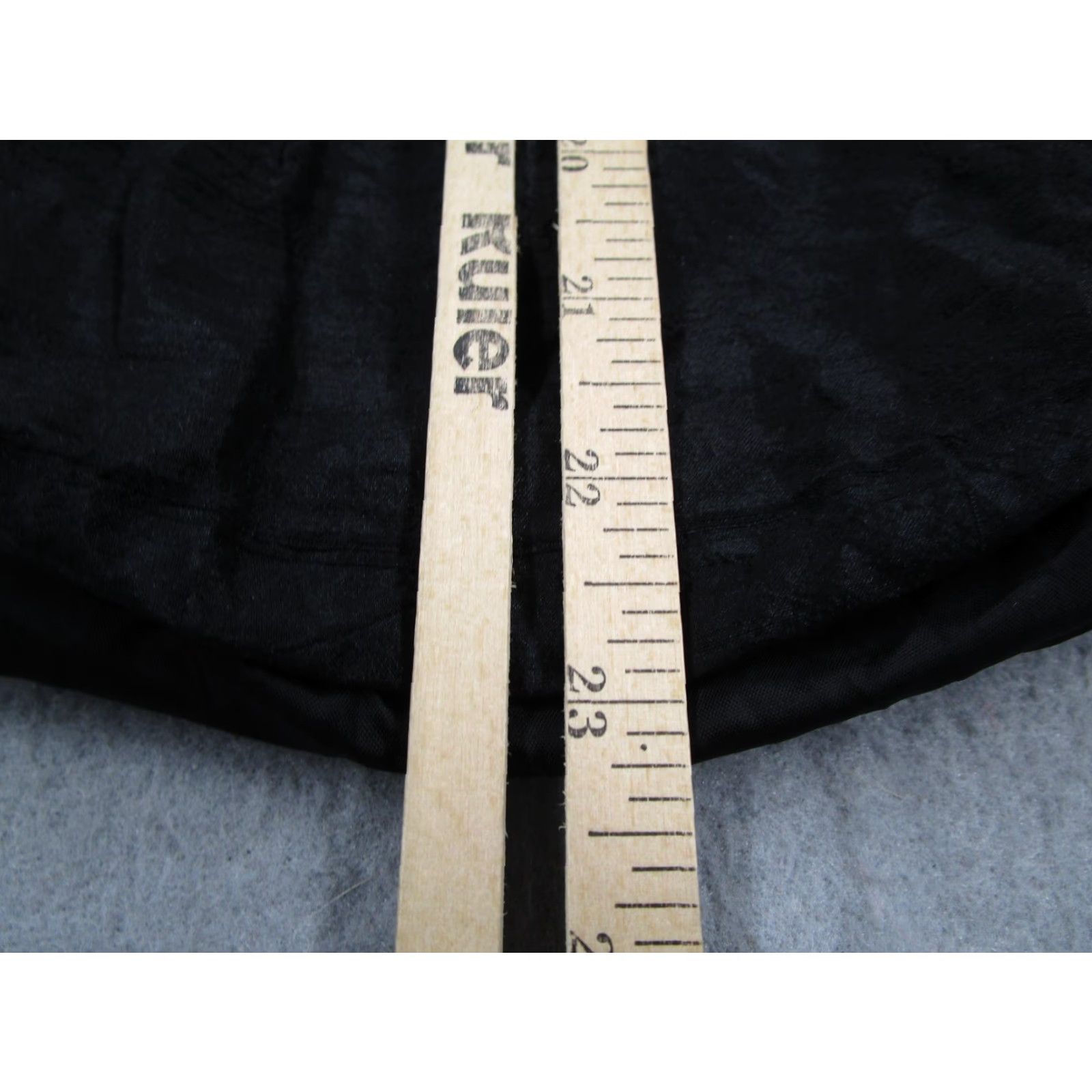 Vintage VINTAGE Claudio Lugli Blazer Women 40 Black Silk Dressy 80s Designer Tailored Three-Button Rhinestones Size S / US 4 / IT 40 - 7 Thumbnail
