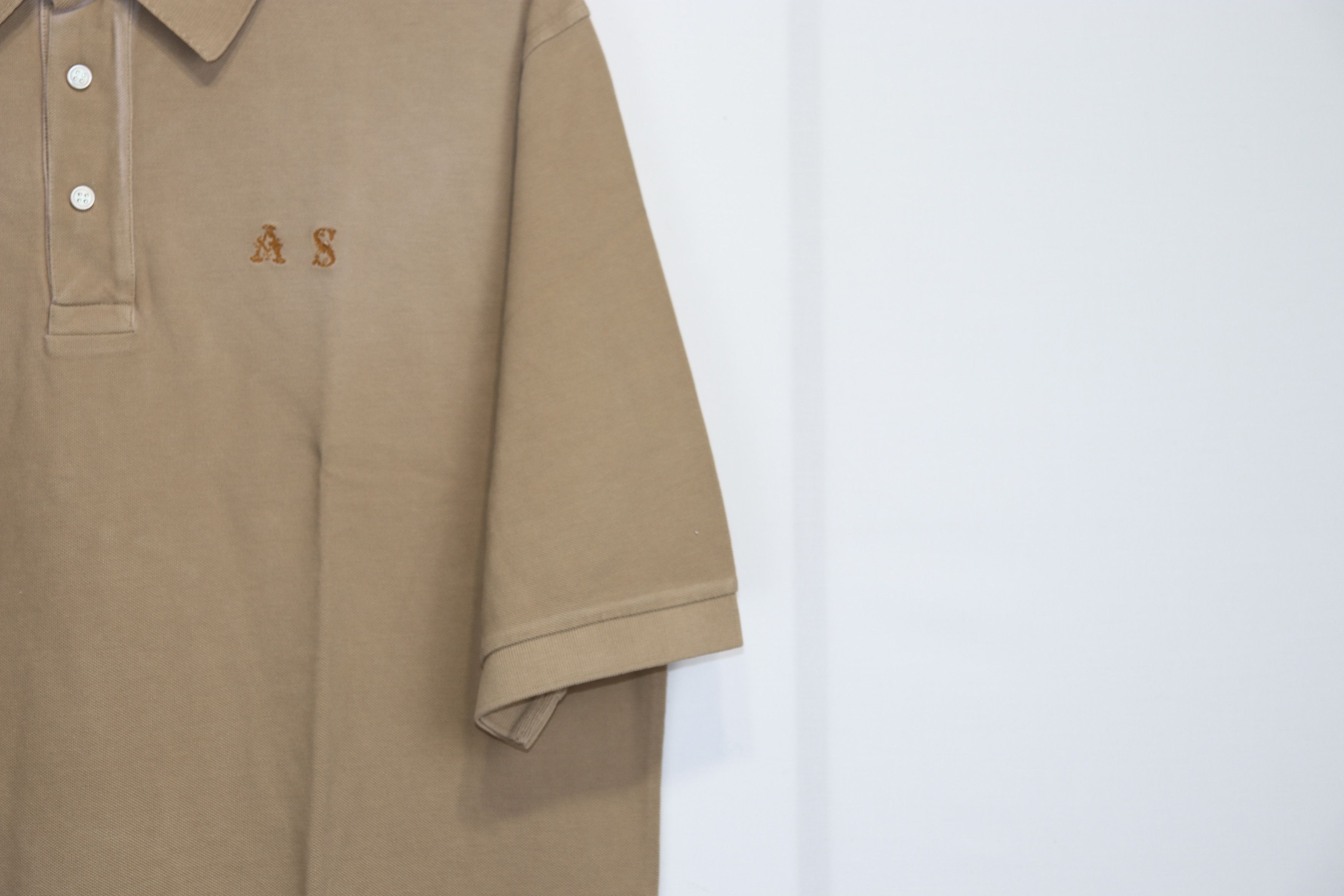 Acne Studios o1rshd1 FN-MN-TSHI000300 Polo Shirt in Light Brown Size US M / EU 48-50 / 2 - 6 Thumbnail