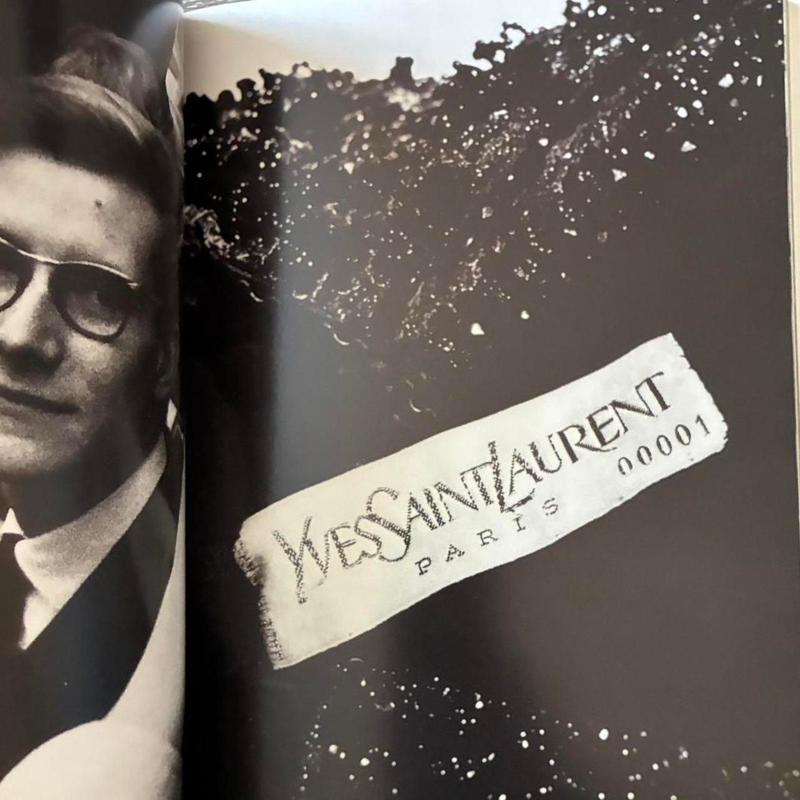 Saint Laurent Paris × Vintage × Yves Saint Laurent Yves SAINT LAURENT Memoire de la mode hardcover Book Size ONE SIZE - 2 Thumbnail