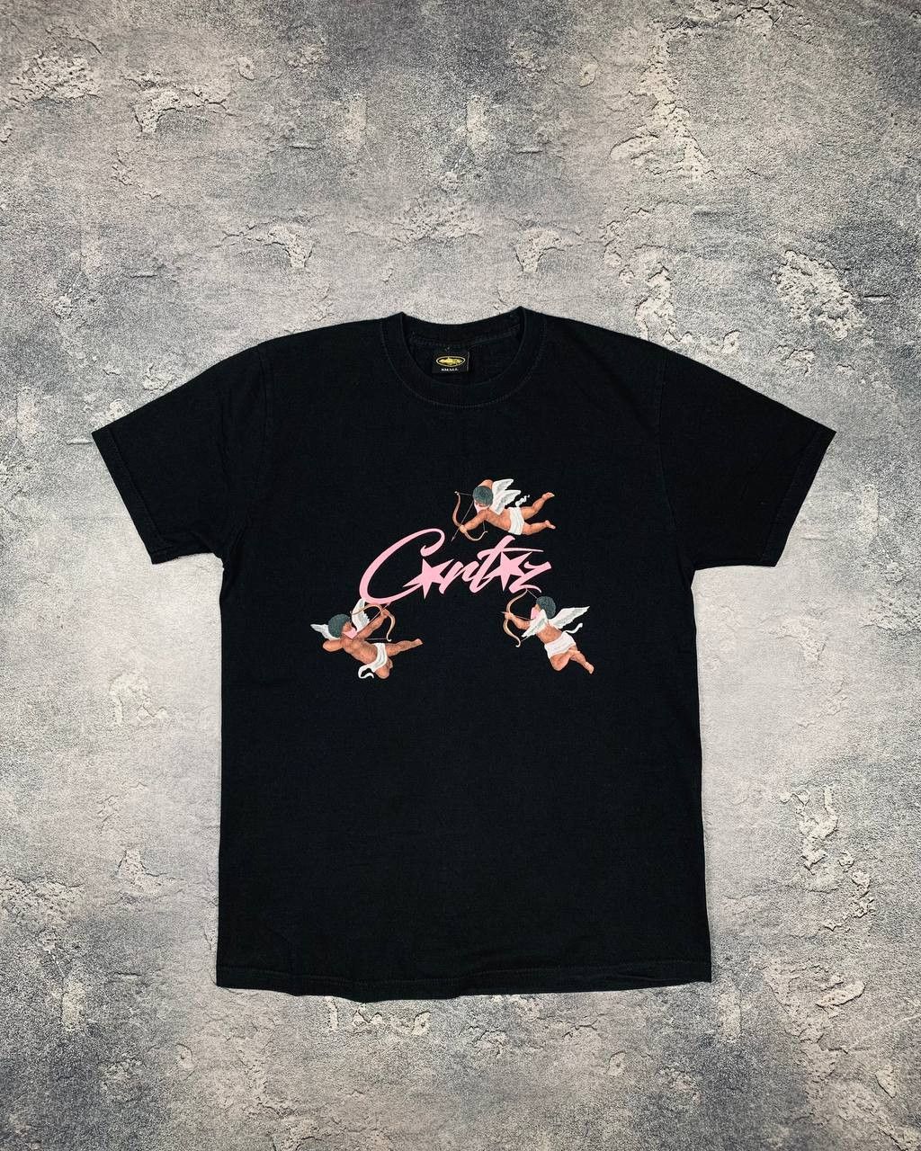 Corteiz CRTZ Black T-Shirt Pink Script Logo Cherubs Angels