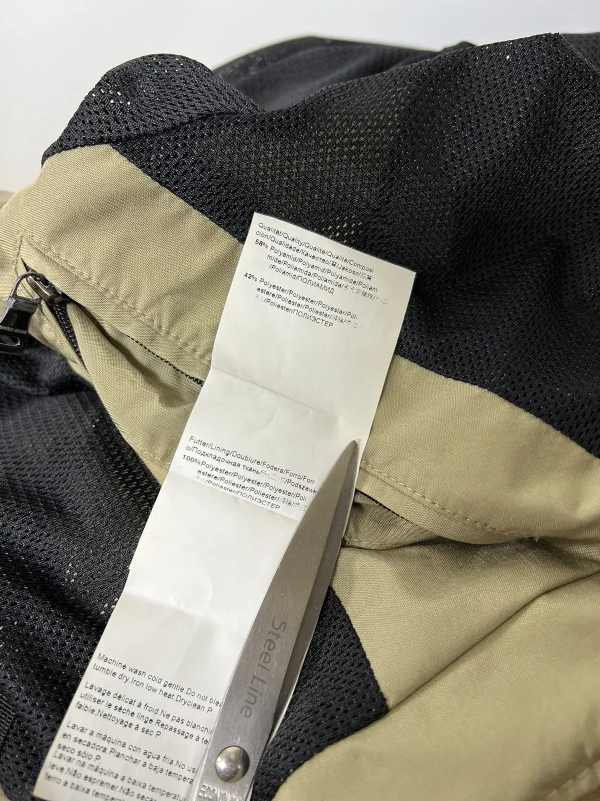Designer × Hugo Boss Hugo Boss men’s light coat Size US M / EU 48-50 / 2 - 11 Thumbnail