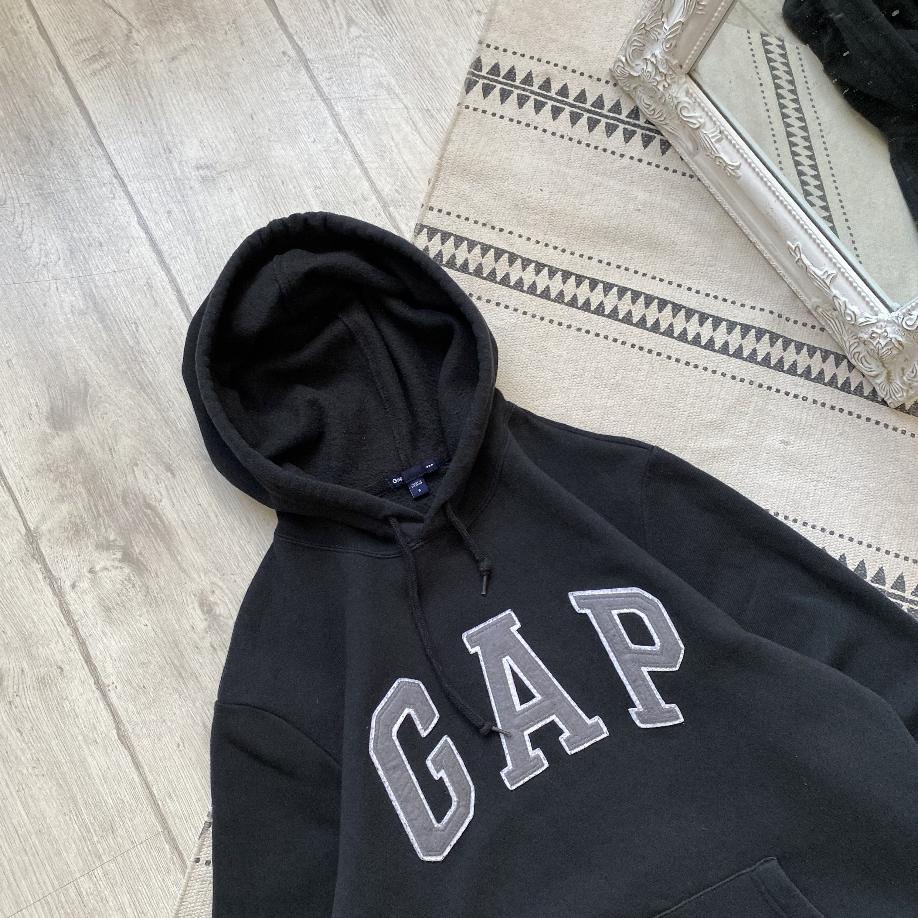 Gap 🕷️Vintage 00s GAP hoodie Black Y2K center logo Size US S / EU 44-46 / 1 - 2 Thumbnail