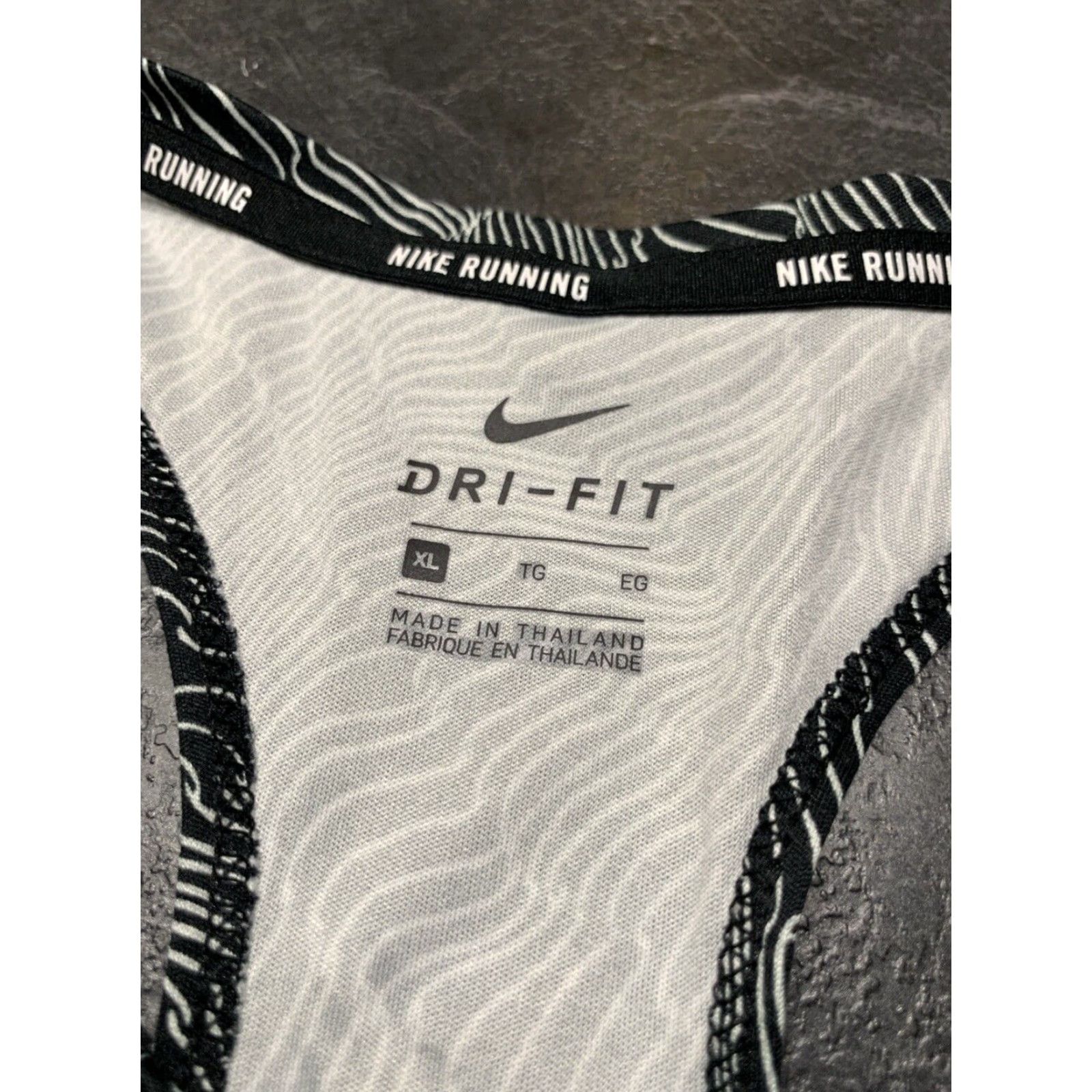 Nike Nike Dri-Fit Miler Tank Top Women XL Black Racerback Athletic Activewear Size XL / US 12-14 / IT 48-50 - 6 Thumbnail