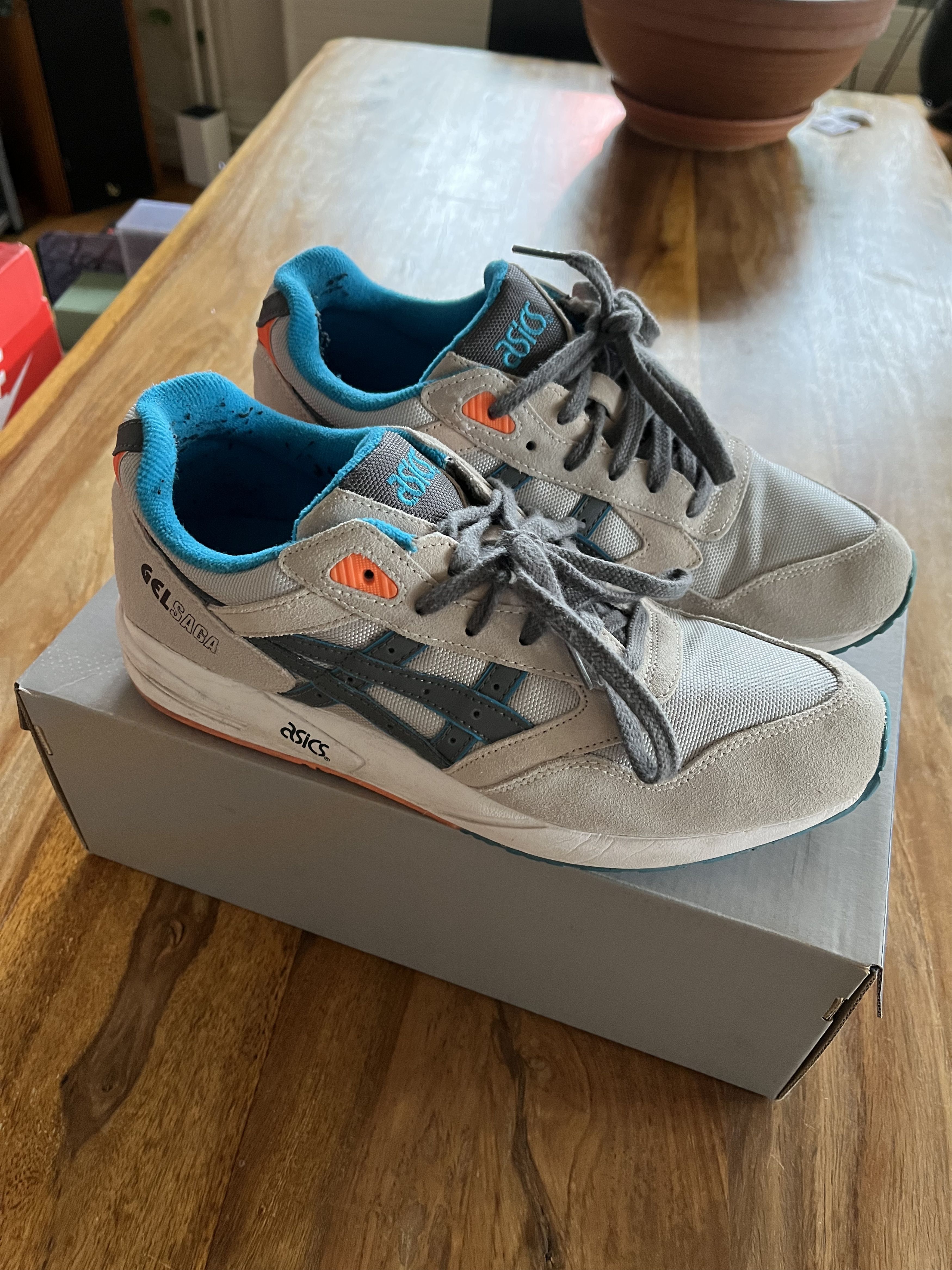 Asics Asics Gel Saga Size US 9.5 / EU 42-43 - 1 Thumbnail