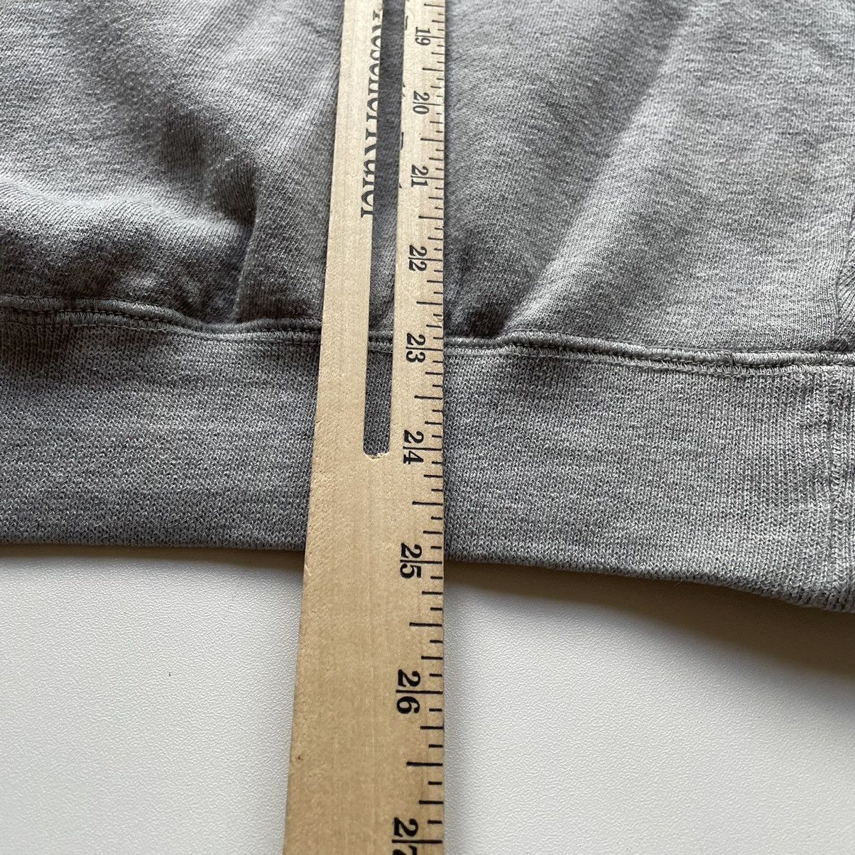 Disney × Vintage Vintage 2000s Winnie The Pooh Embroidered Graphic Crewneck Size L / US 10 / IT 46 - 4 Thumbnail