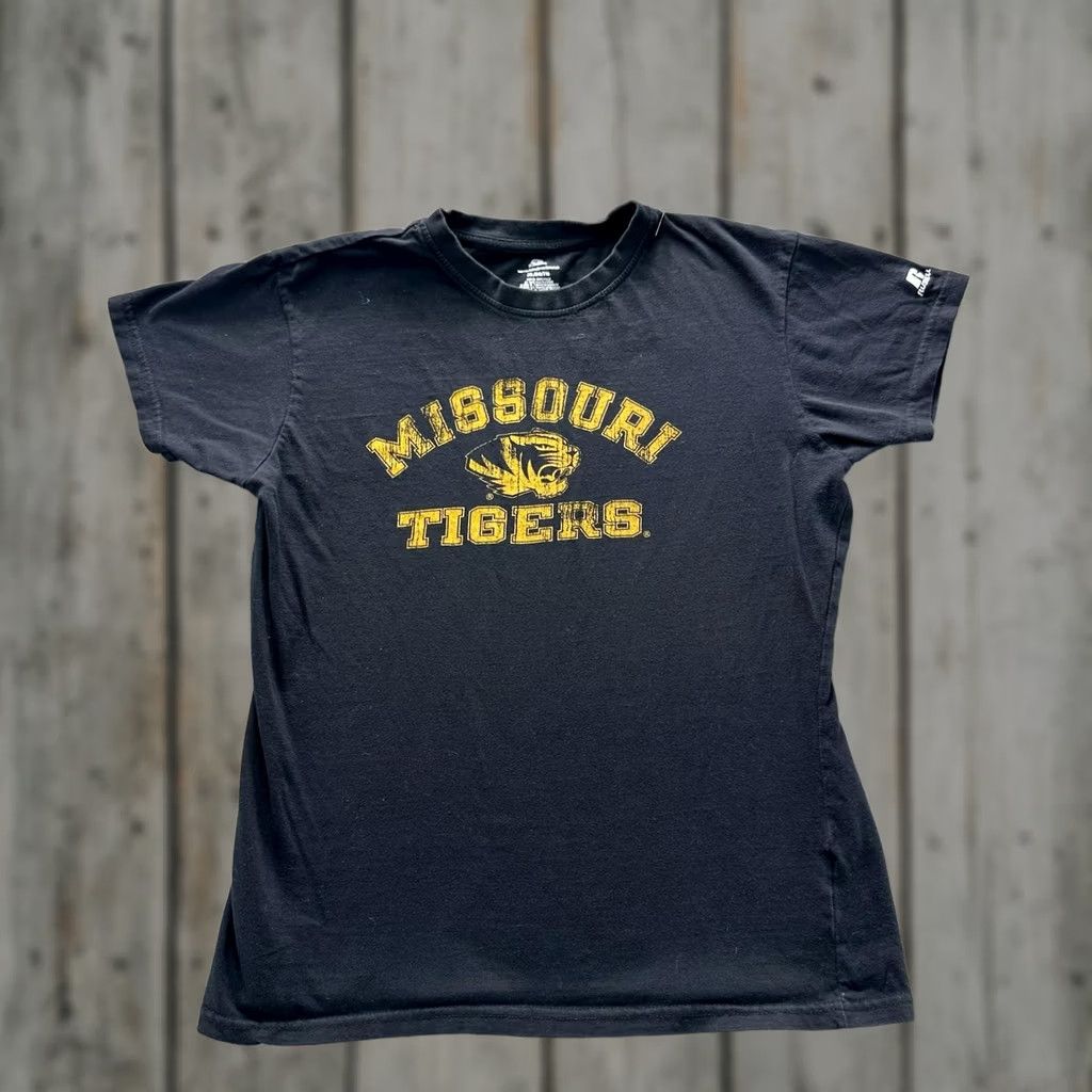 Vintage VINTAGE Missouri Tigers Russell Shirt Mens XL Black Graphic Crewneck Cotton Jersey Size US XL / EU 56 / 4 - 1 Thumbnail