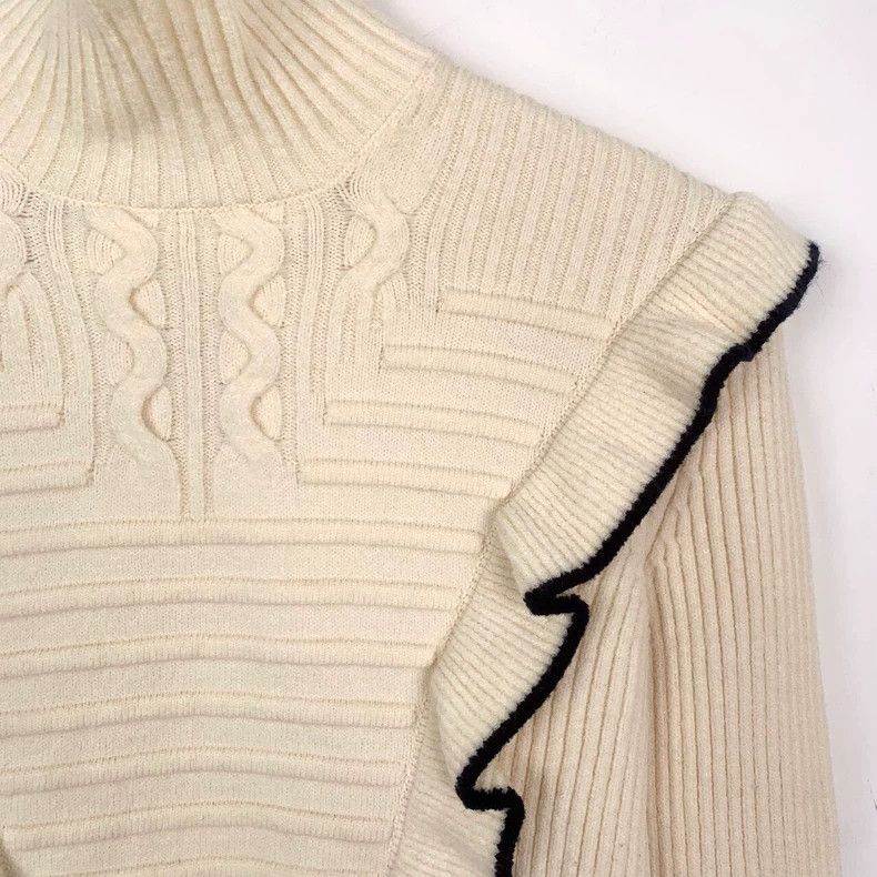 Fendi FENDI Lace design beige stand collar wool knitted sweater Size XXS / US 00 / IT 34 - 3 Thumbnail