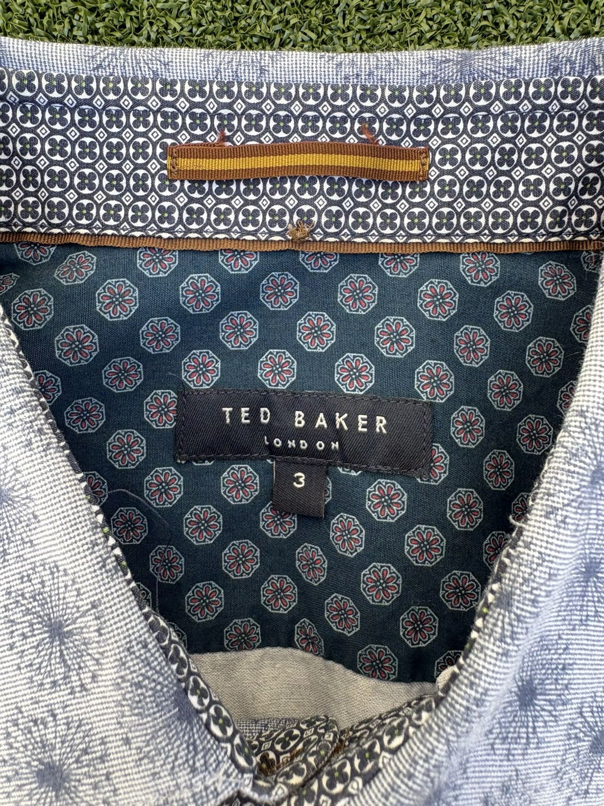 Ted Baker Ted Baker Short Sleeve Button Down Size US M / EU 48-50 / 2 - 3 Thumbnail