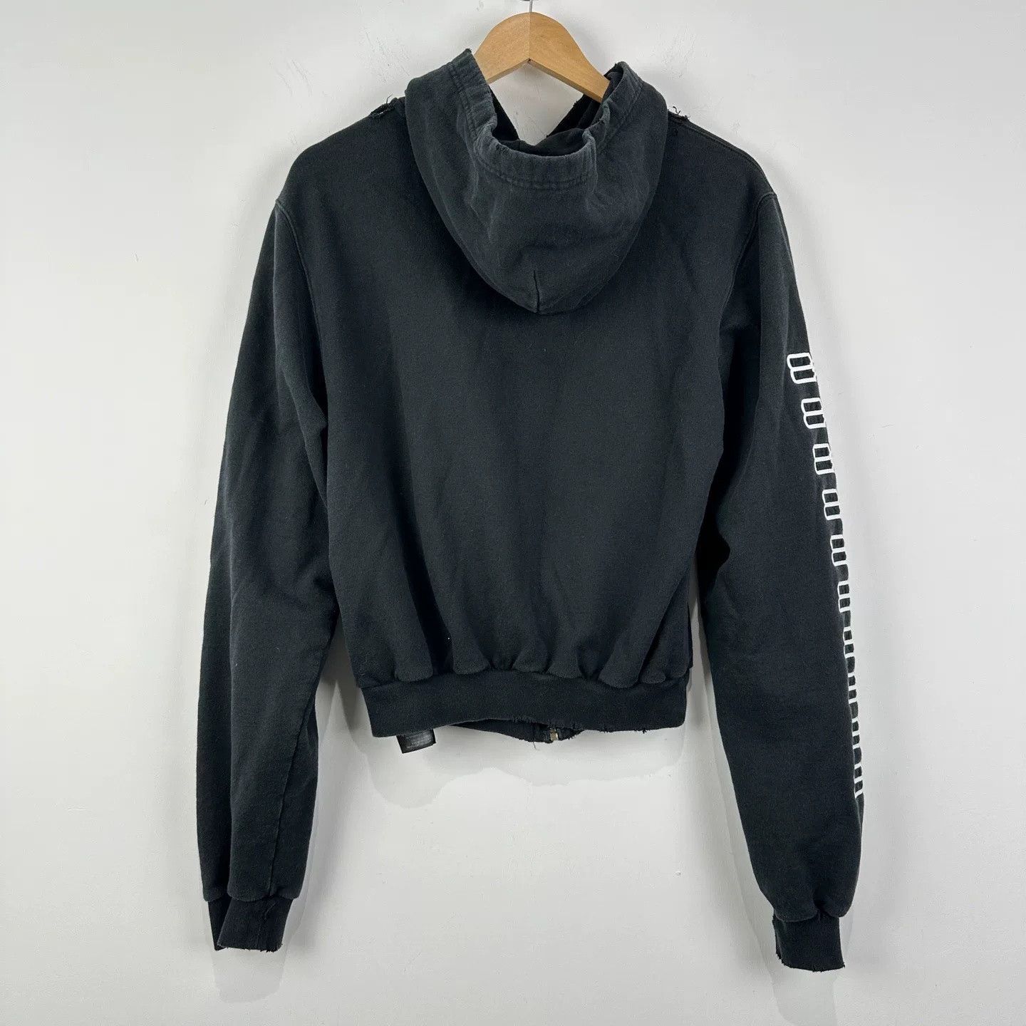 Balenciaga Balenciaga BB Embroidered Distressed Jacket Size US XXS / EU 40 - 2 Thumbnail