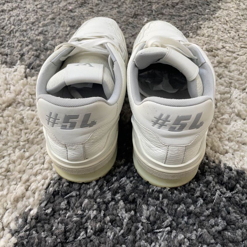Louis Vuitton Louis Vuitton Trainer Low-Top Sneakers in White - Size US 8 / EU 41 - 3 Thumbnail