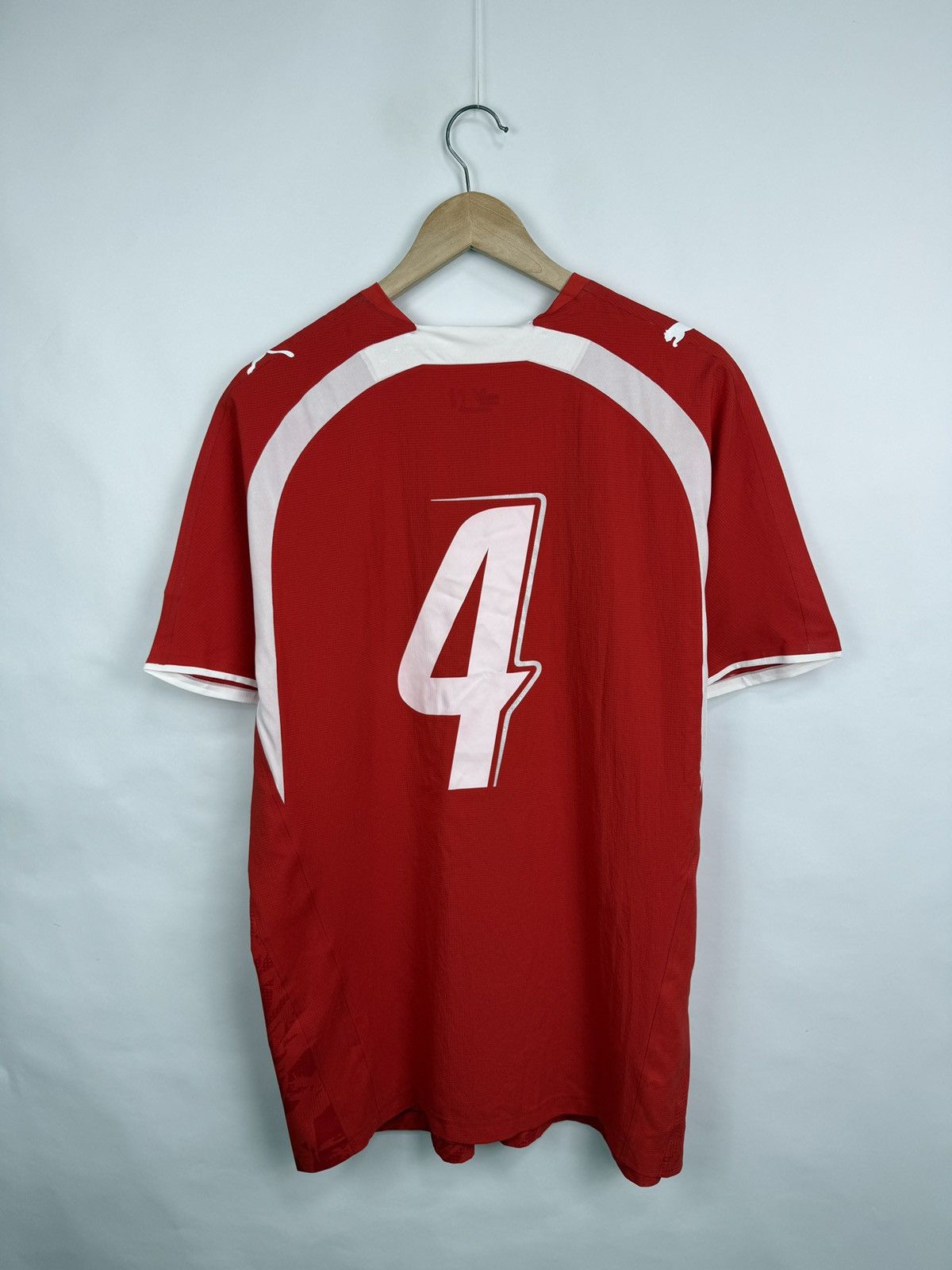 Puma 🇨🇭Vintage 2006 Puma Switzerland Suisse Soccer Jersey Senderos Size US XL / EU 56 / 4 - 10 Thumbnail