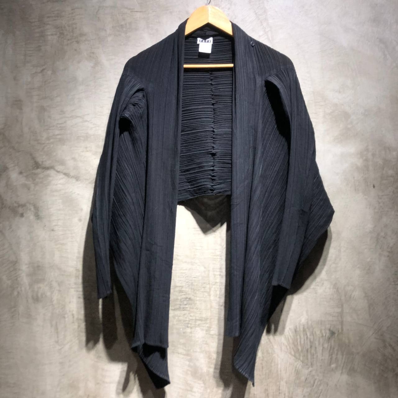 Issey Miyake Issey Miyake Fete Pleated Cardigan Size M / US 6-8 / IT 42-44 - 1 Thumbnail
