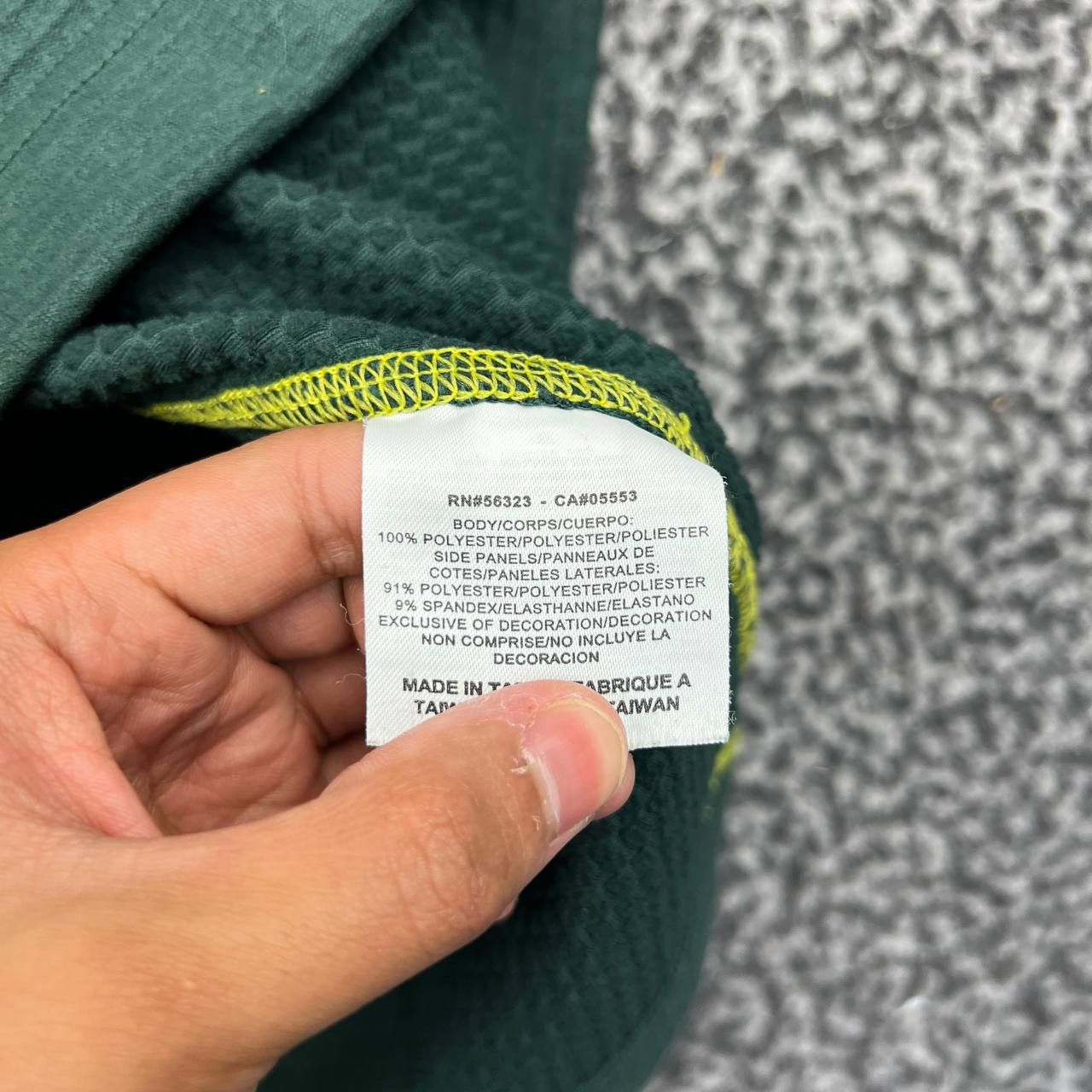 Nike Nike Golf Oregon Ducks XL NikeFit Therma 1/4 Zip Pullover Size US XL / EU 56 / 4 - 5 Thumbnail