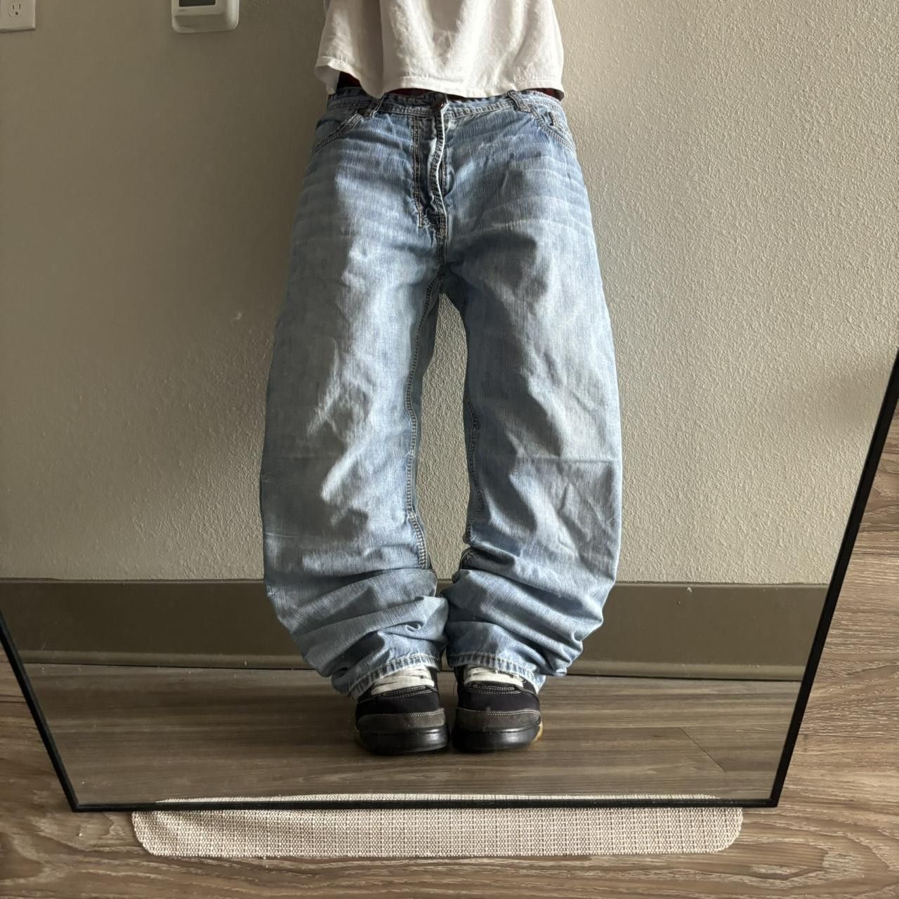 Vintage Crazy Vintage Y2K/2000s Grunge Light Wash Skater Streetwear Denim Jeans! 38x31 Size US 38 / EU 54 - 1 Thumbnail