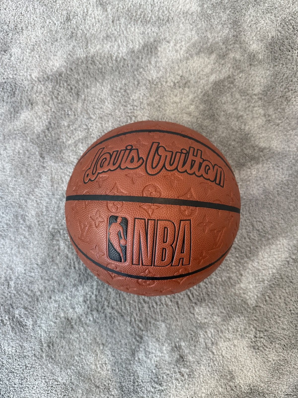 Louis Vuitton Louis Vuitton x NBA Wilson Basketball! Designed by Virgil! Size ONE SIZE - 1 Thumbnail