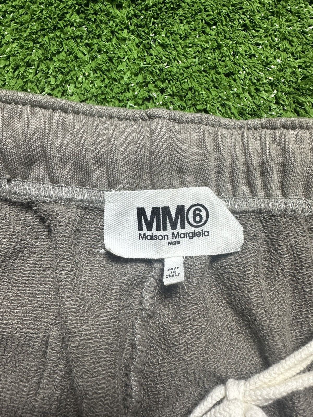 Maison Margiela Maison Margiela MM6 Shorts Size Large Size US 38 / EU 54 - 4 Thumbnail